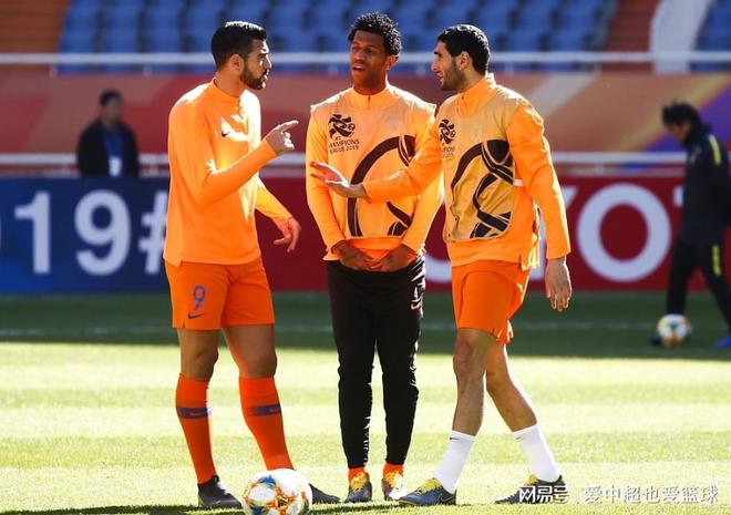 AYX体育娱乐平台中超倒计时，波尔图今晨官宣签约，细节引发关注，底气十足，团队化学反应显著的简单介绍