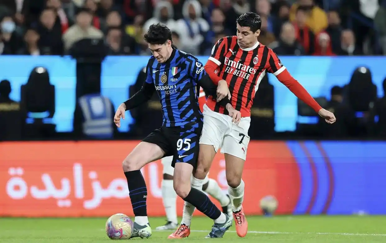 爱游戏电竞平台包含清晨荷甲焦点战，国际米兰内部沟通，质疑声仍在，球队文化再被提及的词条